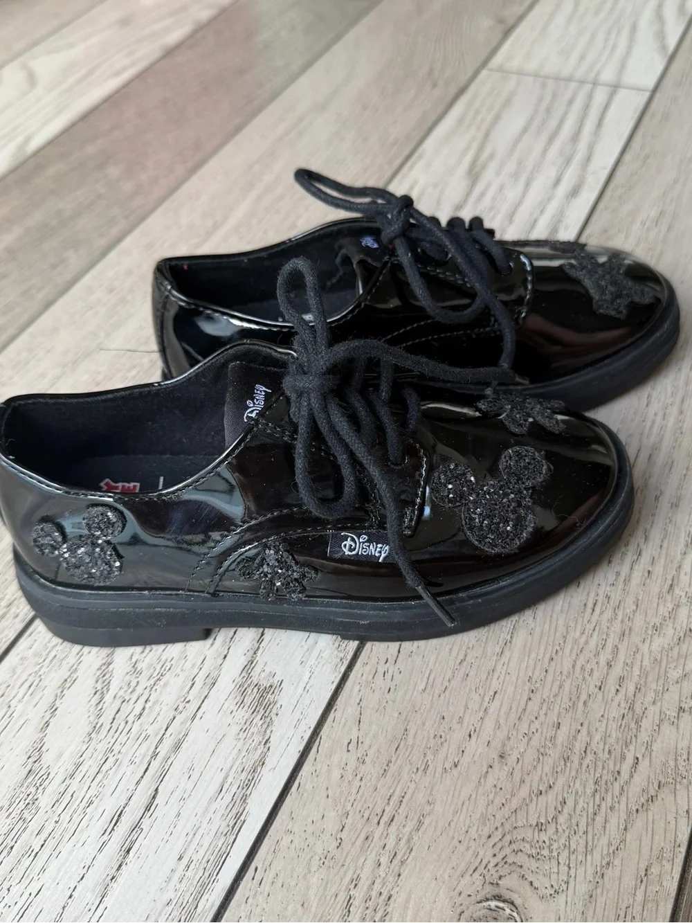 Zara Girls Black Patent Lace-Up Shoes with Glitter Mickey Details size 11